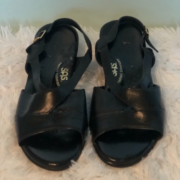 SAS Caress style sandals Size 6.5 XW - Picture 2 of 9
